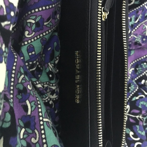 Brand new Michael Kors purse set - Picture 4 of 4